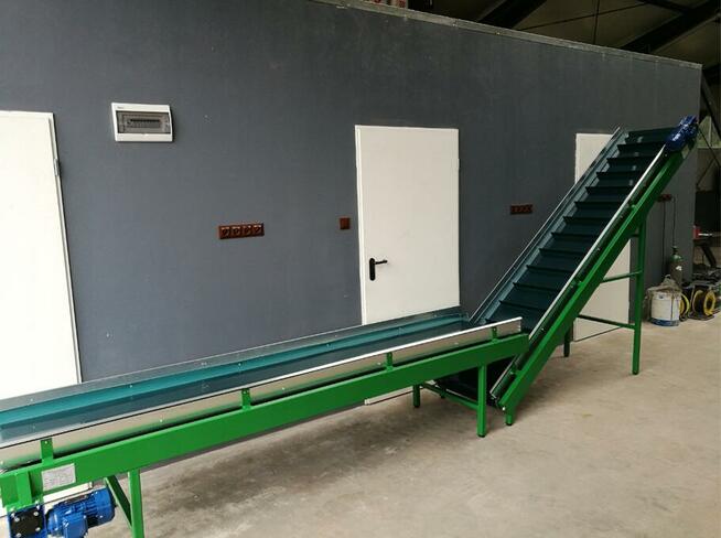 Przenośnik taśmowy z wsypem prostym