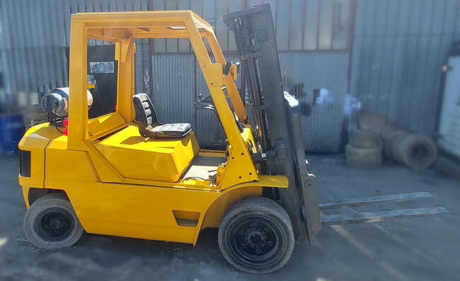 Wózek widłowy Caterpillar GP40, 4 t., gaz