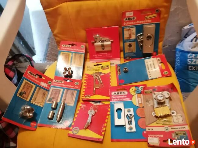 Sprzedam zamki i wklady drzwiowe, w promocjii