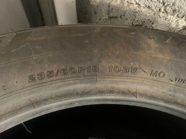 sprzedam opony 18 cali Bridgestone 235/60/r18