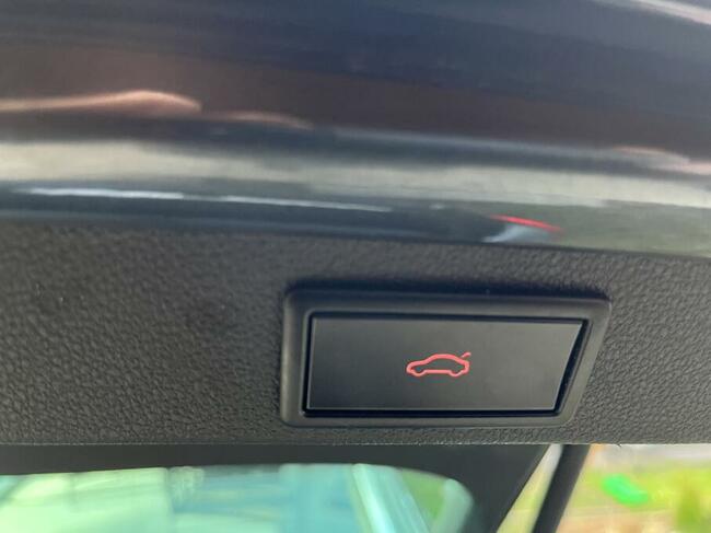 Skoda Superb Hybryda panorama dach