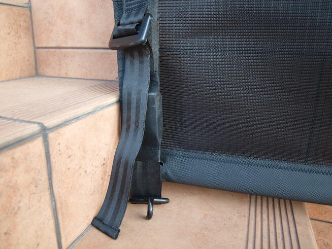 Audi Q5 siatka roleta pionowa bagażnika tył 2008 - 2016r