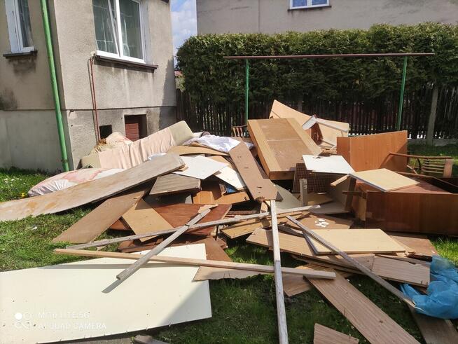 Opróżnianie mieszkań , domów , Piwnic . Wywóz rzeczy