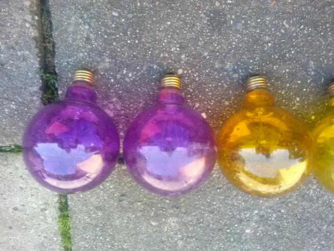 Żarówki ozdobne, 30 szt., 100 zł.