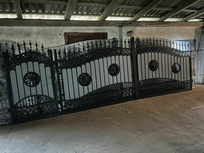 Brama Wjazdowa Dwuskrzydłowa Kuta Pręt Pełny 14/14