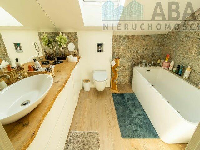 Wyjątkowy dom na sprzedaż z garażem w gm. Rzgów