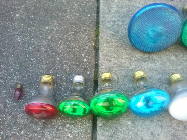 Żarówki ozdobne, 30 szt., 100 zł.