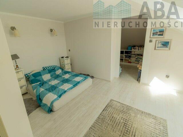 Wyjątkowy dom na sprzedaż z garażem w gm. Rzgów