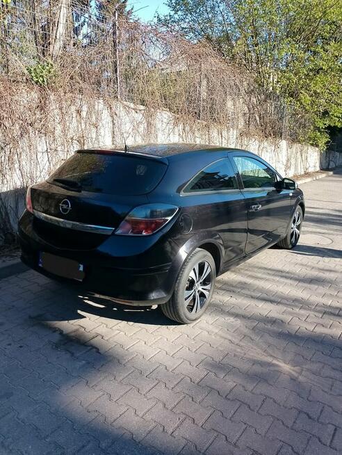 Sprzedam opel astra H benzyna rocznik 2009