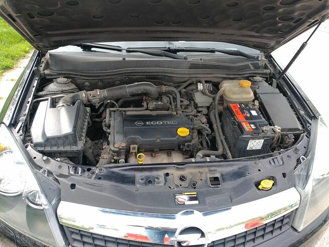 Sprzedam opel astra H benzyna rocznik 2009