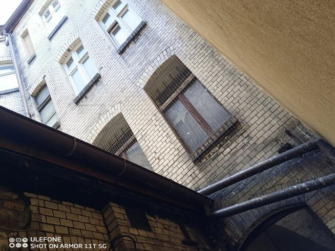 Montaż siatek przeciw ptakom