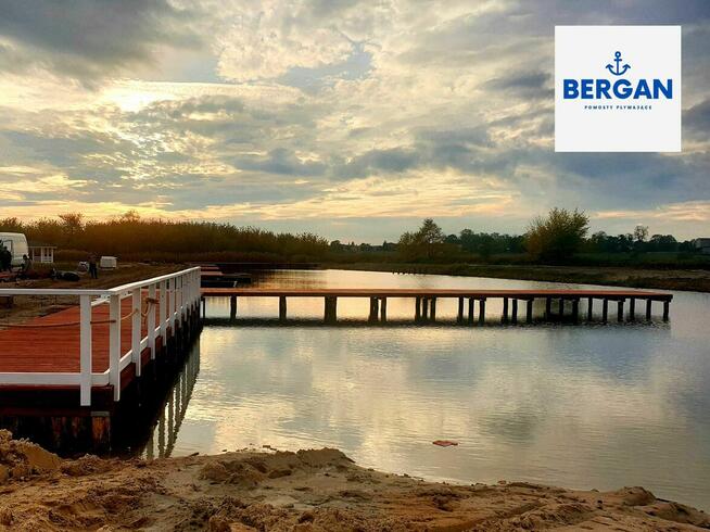 Budowa kładek ścieżek drewnianych wbijanie pali