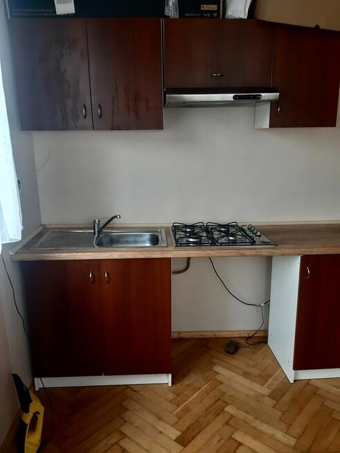 Sprzedam meble kuchenne wraz z AGD.