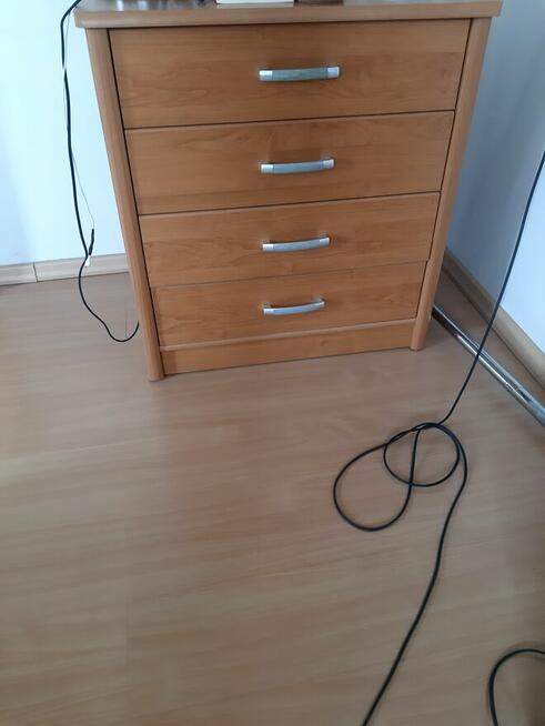 Sprzedam stelaż łóżka do sypialni wymiary 160 cm x 200 cm.