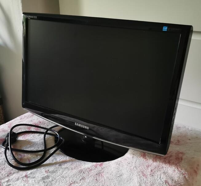 Monitor Samsung 54 cali