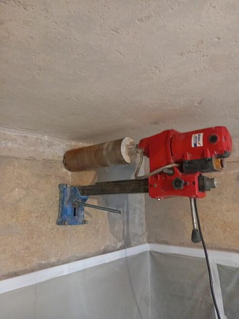 Wiercenie Otworów Metodą Diamentowom