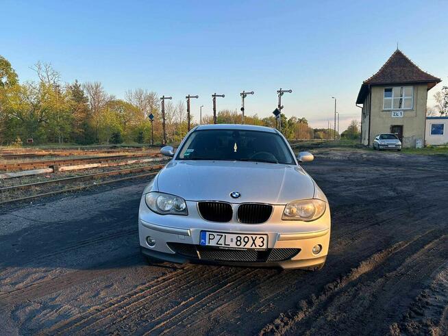 BMW 116i 2006 BENZYNA