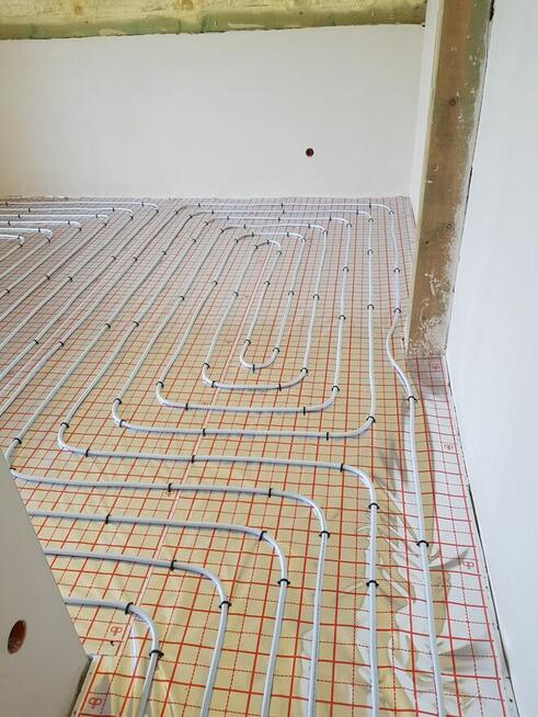 Ogrzewanie podłogowe, instalacje wod-kan