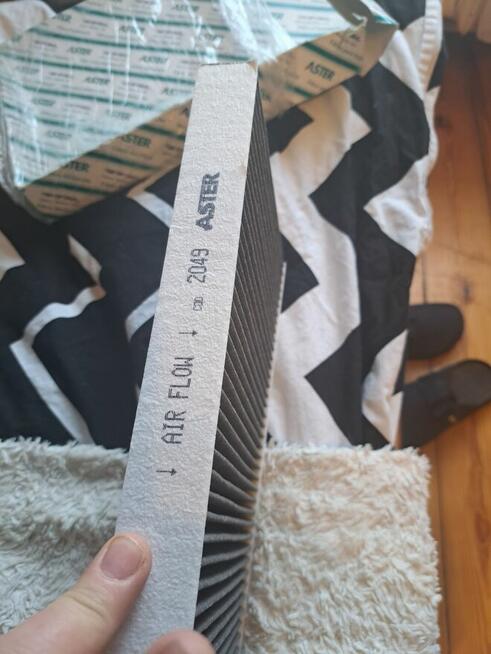 Filtr kabinowy z węgla aktywnego