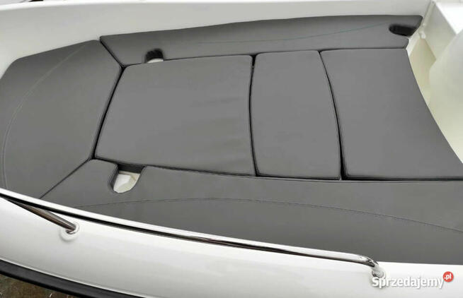 ŁÓDZ MOTOROWA OPEN 400 z KONSOLĄ i Przyczepą 750kg