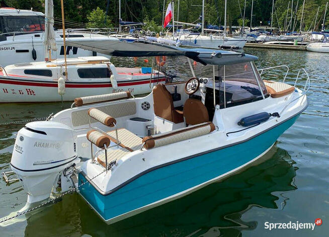 ŁÓDZ MOTOROWA Z KABINĄ PILOTHOUSE 540 dla 6 Osób NOWA