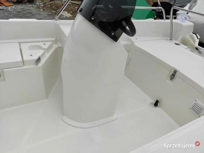 ŁÓDZ MOTOROWA OPEN 400 z KONSOLĄ i Przyczepą 750kg