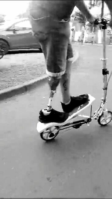 Nic nie szukam tez nic nie odrzucam.Milo poznam ciebie ;)