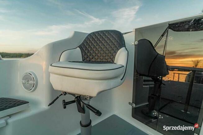 ŁÓDZ MOTOROWA KABINOWA 540 OPEN 6 OSOBOWA NOWA