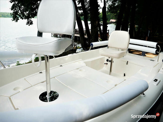 ŁÓDZ MOTOROWA WĘDKARSKA OPEN 400 z przyczepą 750kg
