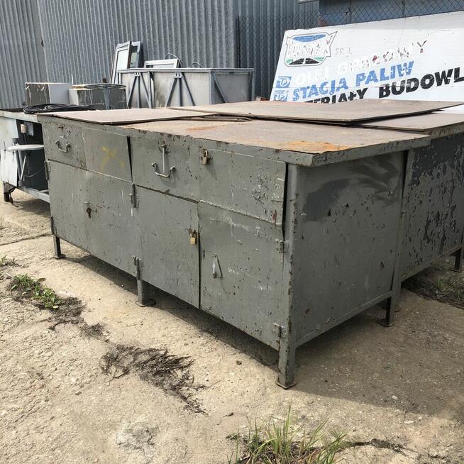 Warsztaty stalowe , metalowe , bardzo solidne.