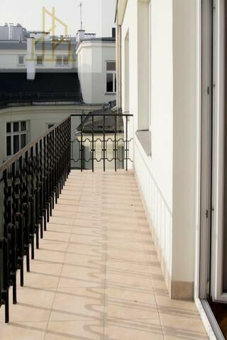 Mieszkanie Warszawa Śródmieście, Śródmieście, Powstańców Warszawy Pl.