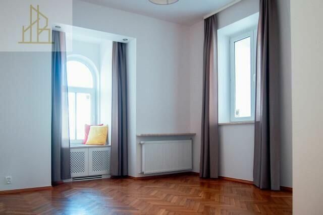 Mieszkanie Warszawa Śródmieście, Śródmieście, Powstańców Warszawy Pl.