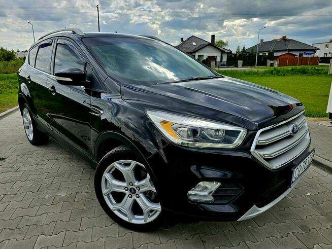 Ford Kuga 2019 rok 4x4 Titanium automat