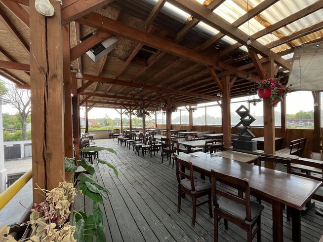 Restauracja "REJS" ul. Portowa 2 w Puławach.