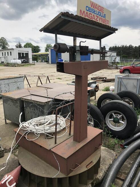 Waga stalowa 300 KG oraz 500 KG .