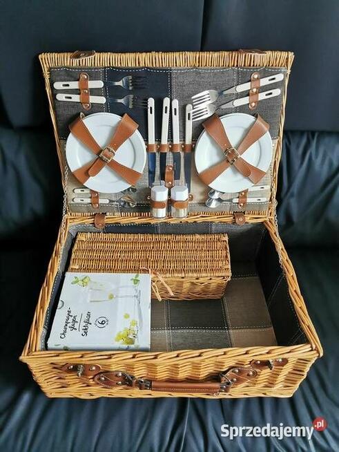 Wiklinowy kosz piknikowy Kosz z wikliny na piknik dla 4 osób