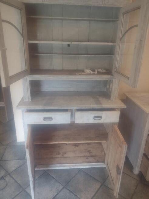 Kredens przedwojenny