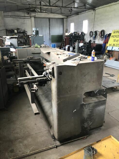 Gilotyna pneumatyczna do 8mm blach 2,5m szerokość .