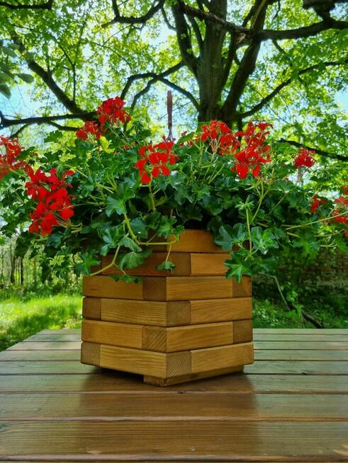 Donica drewniana sosnowa SZEŚCIOKĄTNA