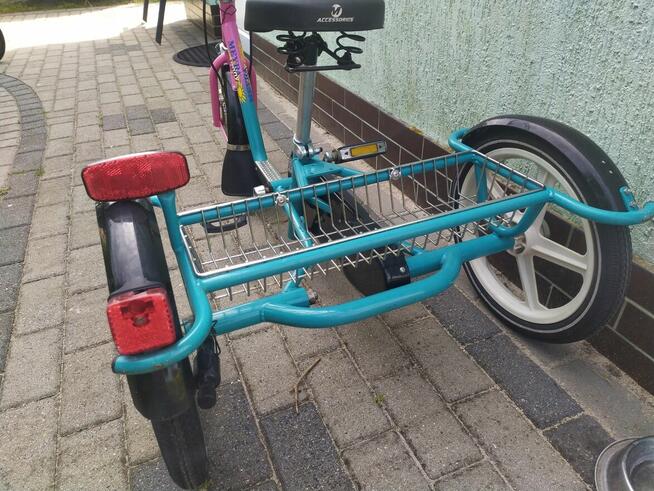 Rower trójkołowy rehabilitacyjny.