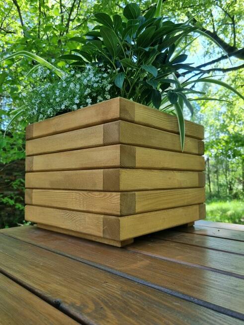 Donica drewniana sosnowa KWADRATOWA