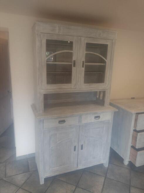 Kredens przedwojenny