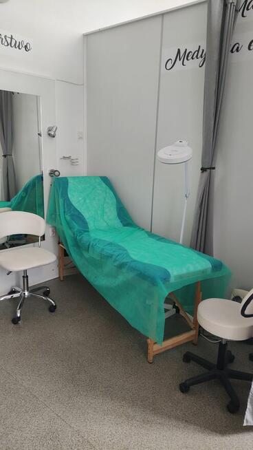 Stanowisko do stylizacji paznokci (manicure, pedicure)