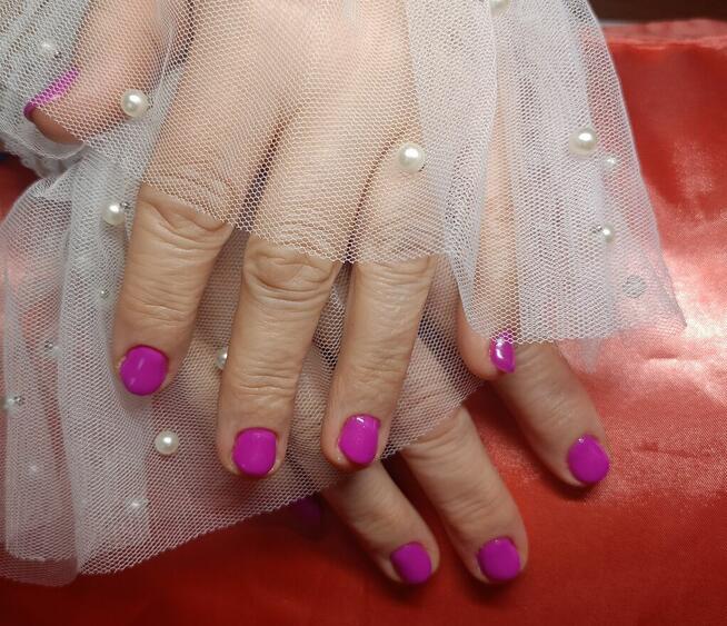 Wykonam paznokcie hybrydowe oraz przedłużane