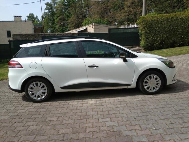 Sprzedam samochód osobowy marki Renault Clio z gazem