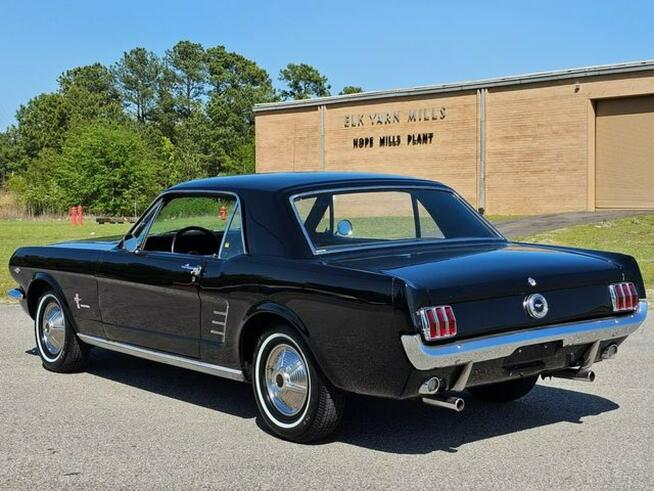 Mustang V8