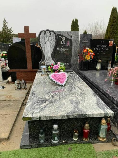 Produkcja i montaż nagrobków.