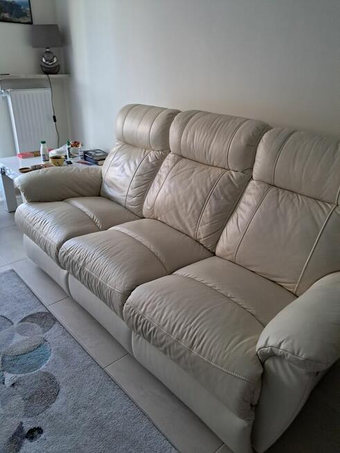 Sofa skórzana z funkcją relaks. Kolor kremowy