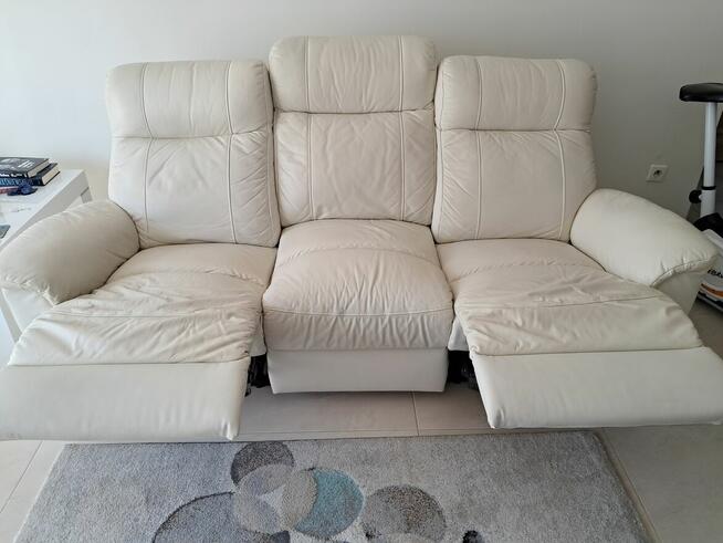 Sofa skórzana z funkcją relaks. Kolor kremowy
