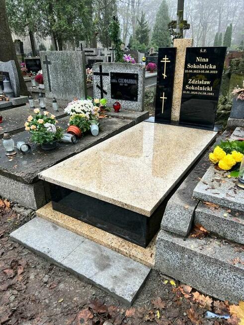 Produkcja i montaż nagrobków.